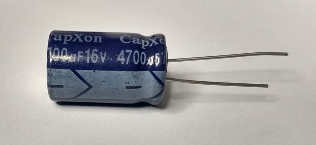 Capacitor Eletrolitico CapXon 4700uF 16V