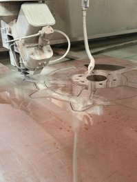 Maquina corte a água
