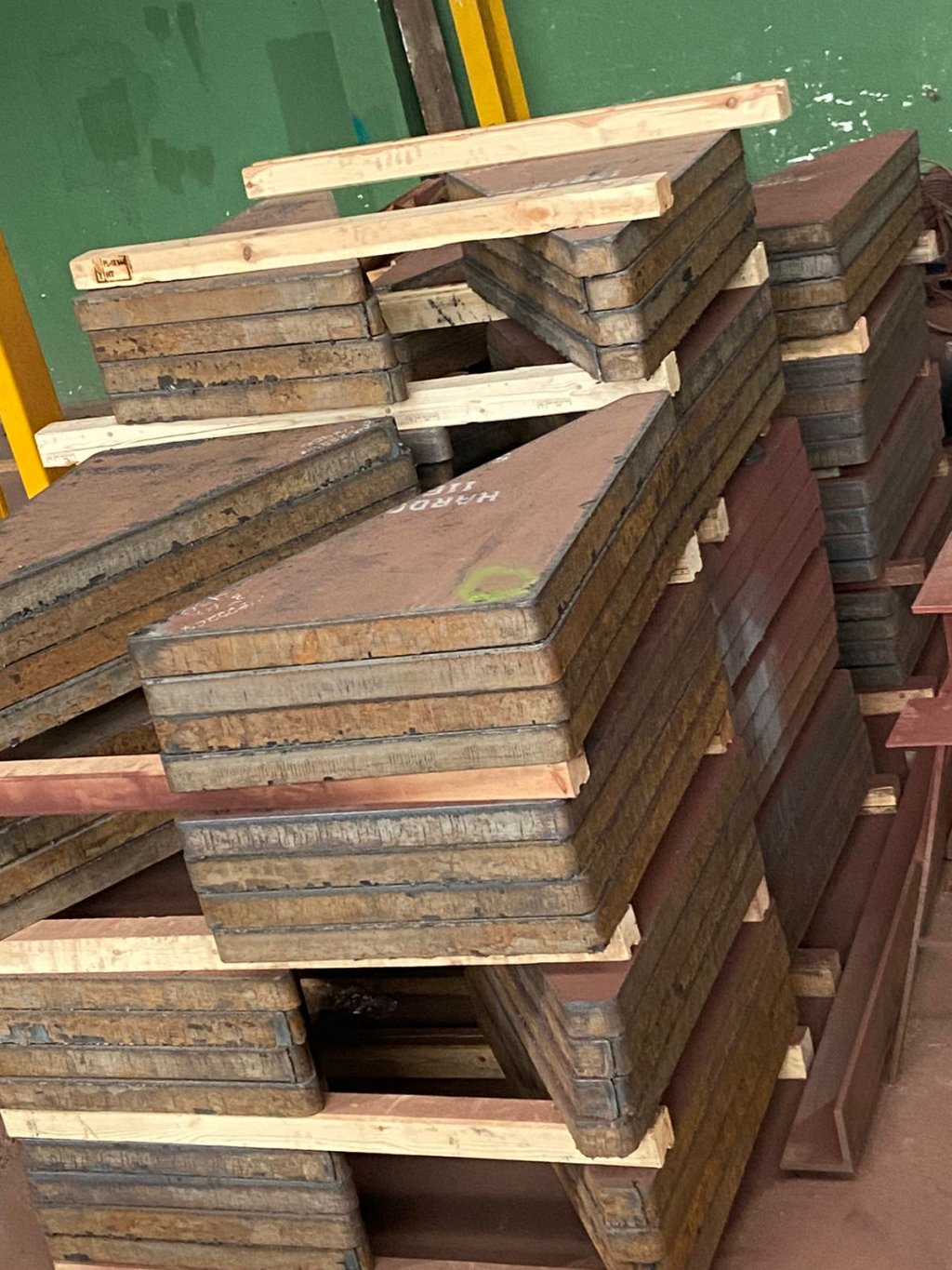 Chapas Hardox 450 75mm